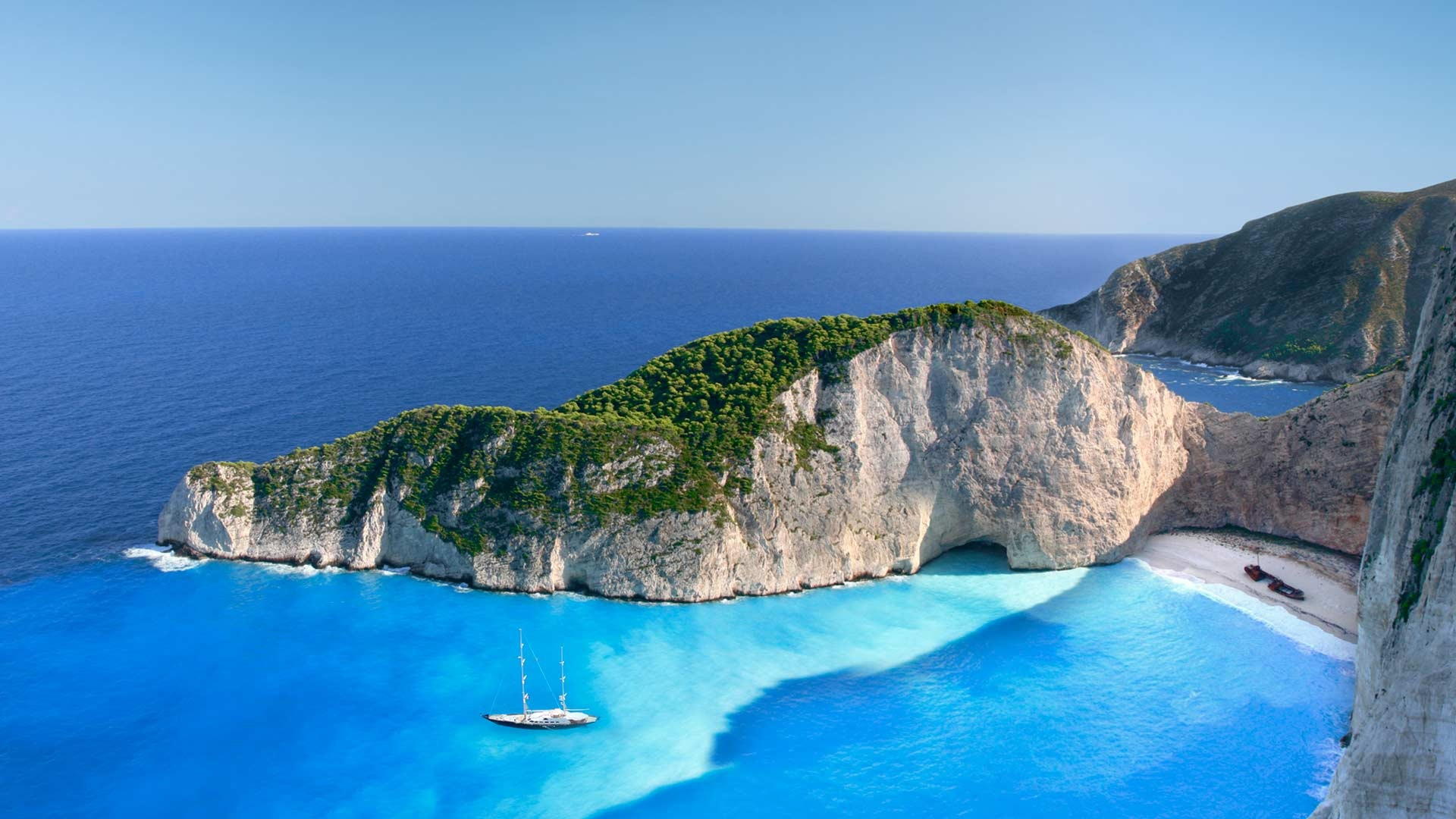 Best Greek Islands for a yacht cruise during peak season