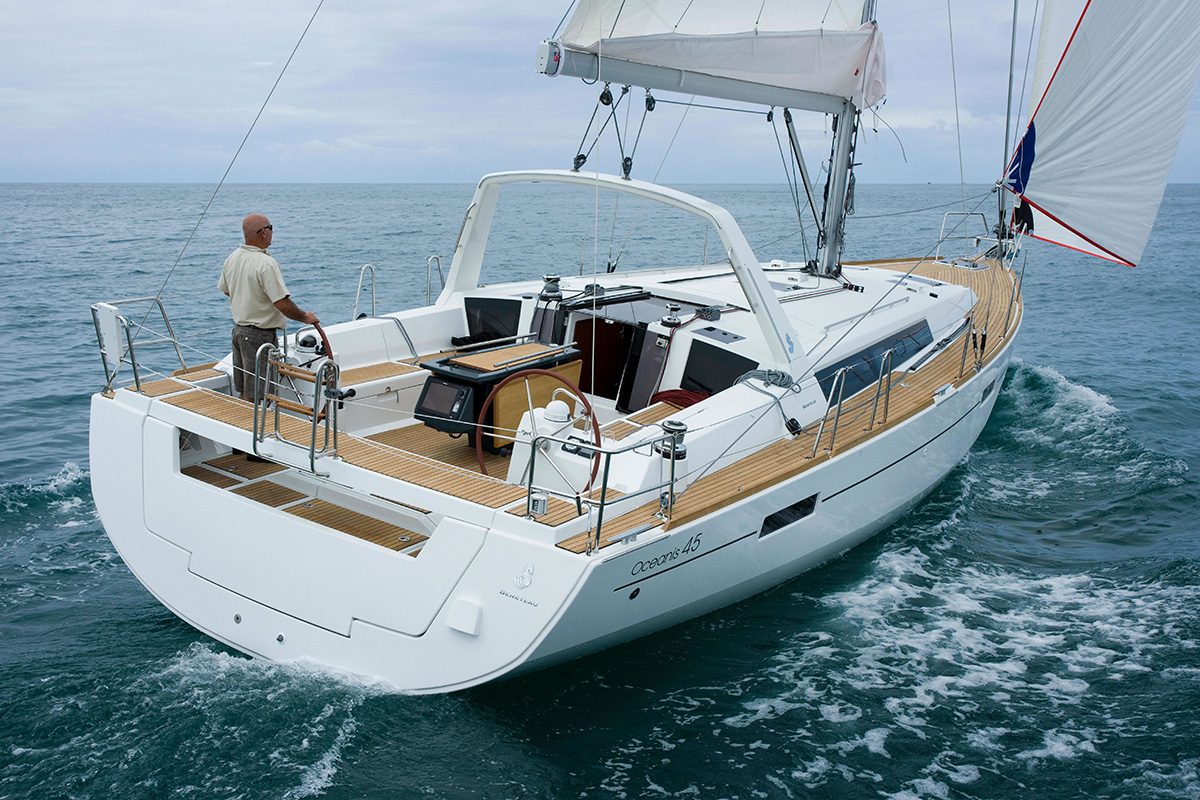 yacht oceanis 45