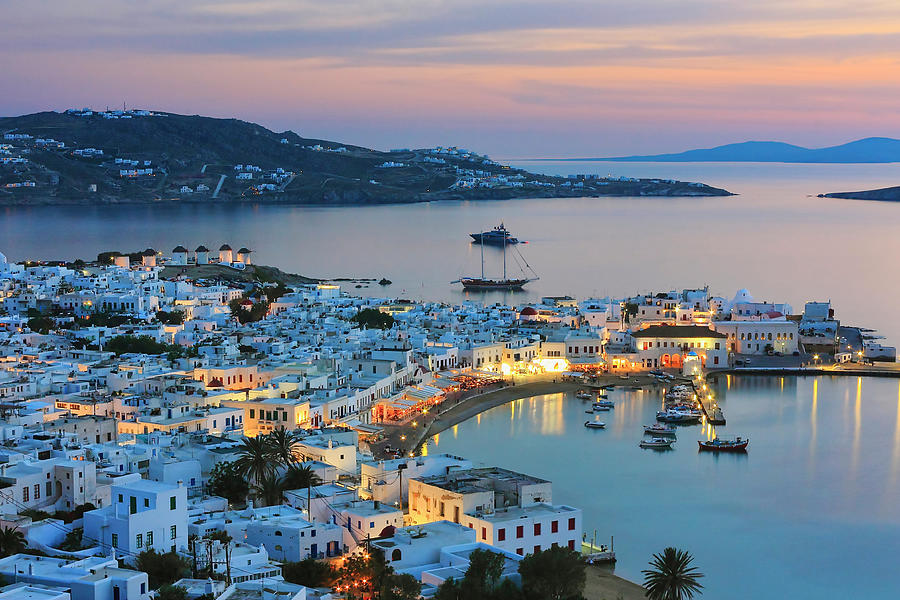 Sailing trips in Greece