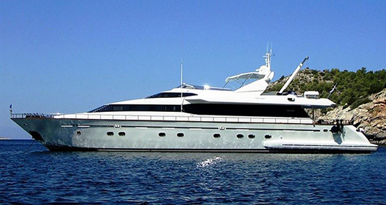 Falcon_Island_Motor_Yacht_01.jpg