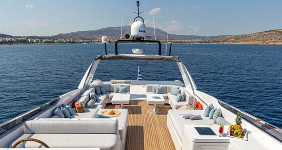 Grace_Motor_Yacht_03.jpg