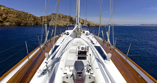 Amadeus_Sailing_Yacht_01.jpg